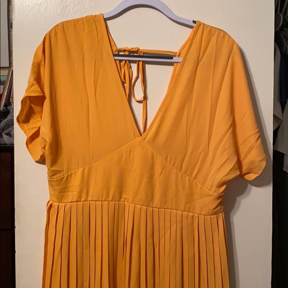 Yellow Dress Midi Plunge! NEW